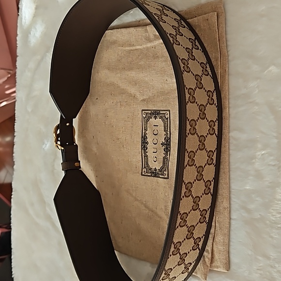 Authentic Gucci Belt - Picture 7 of 7